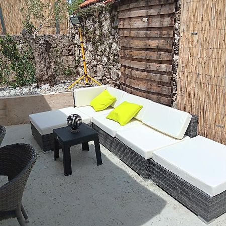 Nika Villa Bilice Exterior photo